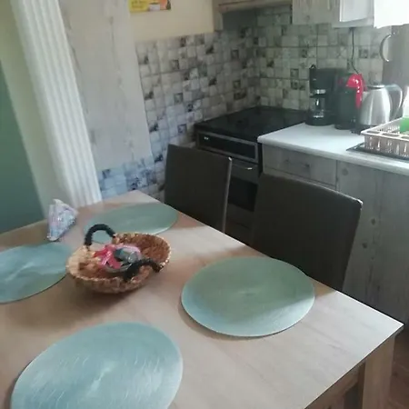 John And Tania's Garden * Prínos