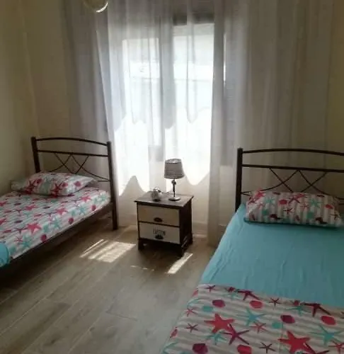 John And Tania's Garden 度假居 *